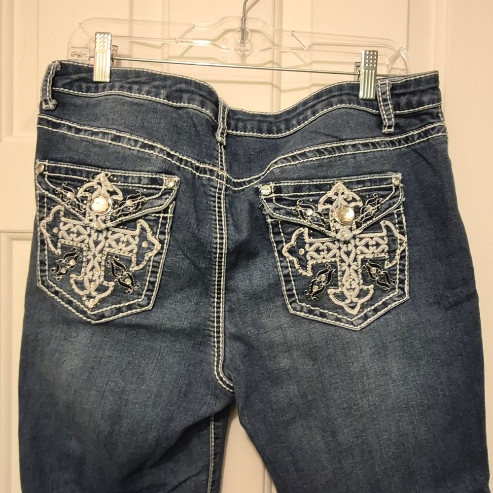 Apt 9 Womens Blue Dark Wash Embroidered Cross Rhinestone Capri Jeans Size 14